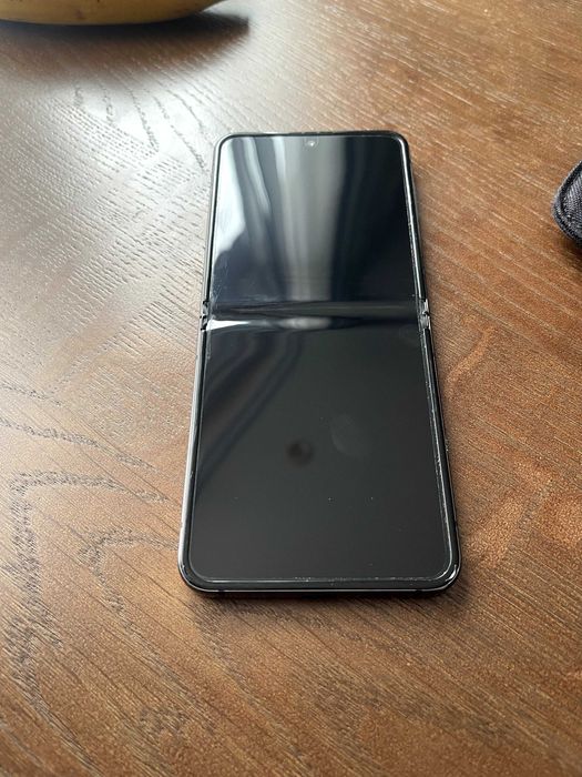Samsung Galaxy Z Flip 5 (512гб)