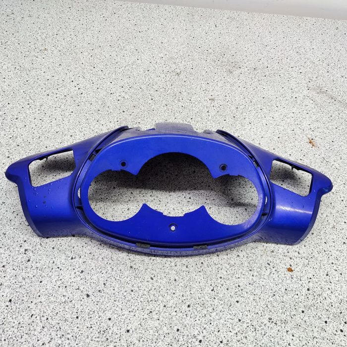 Owiewka przód ,obudowa licznika, osłona kierownicy Yamaha XQ 125 XQ125 Maxster 125