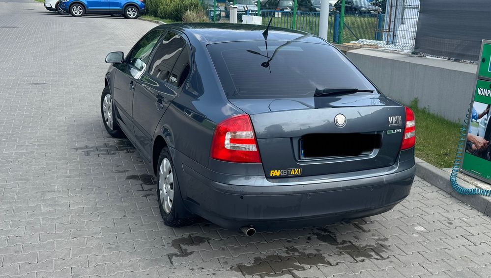 Sperzedam skoda octavia 2 1.6 mpi