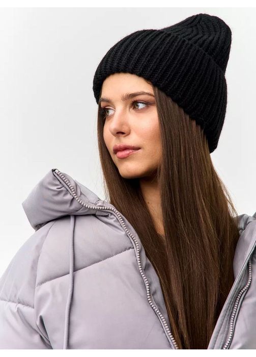 Жіноча шапка нова