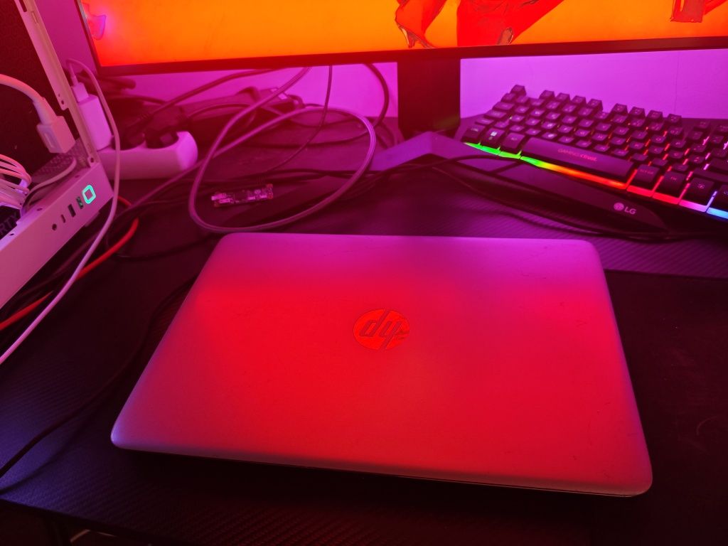 Portátil HP Moderno 840 G4 | i7 7500 ecra 1080P 512GB