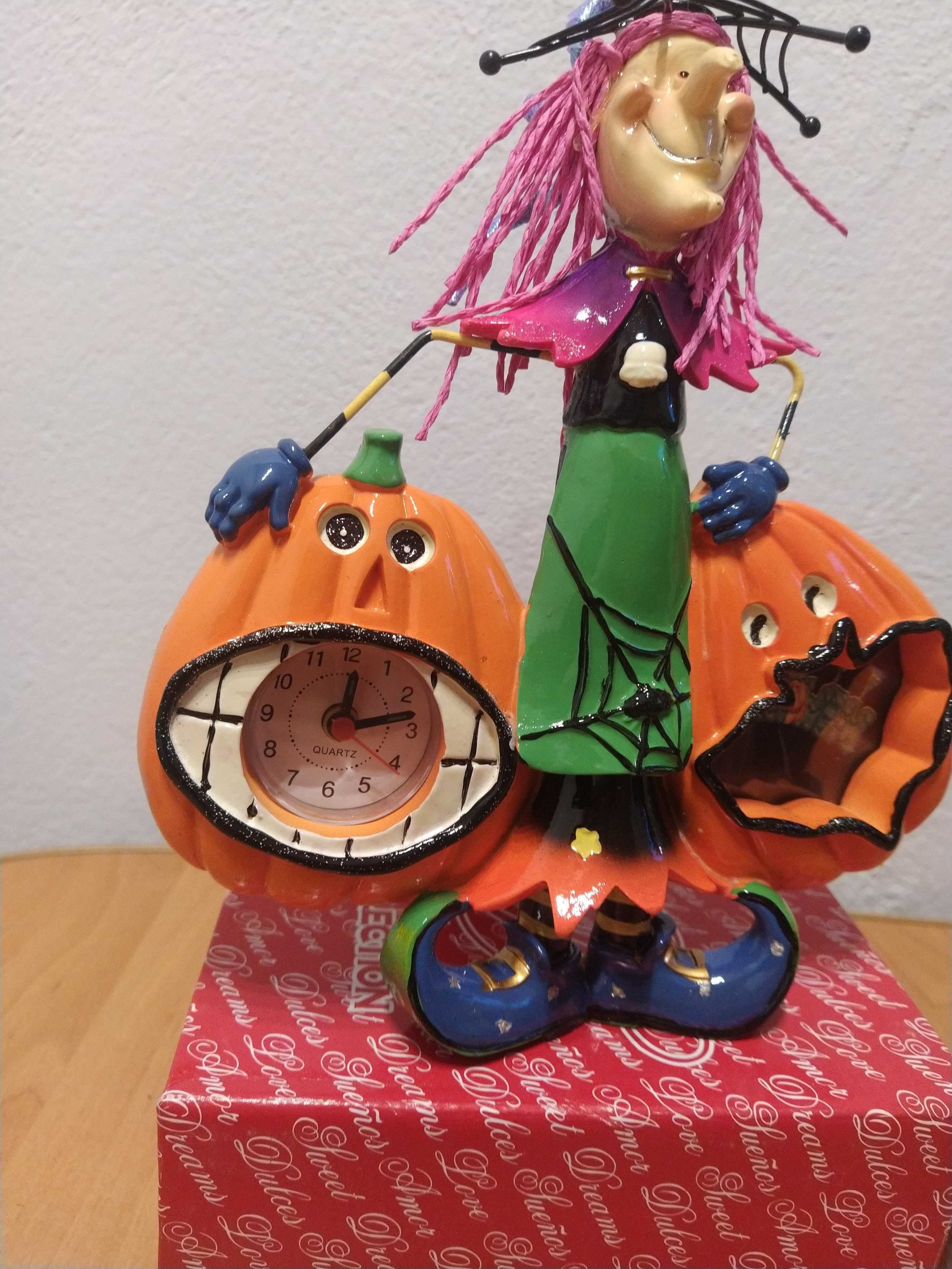Zegar stojący ceramiczny czarownica