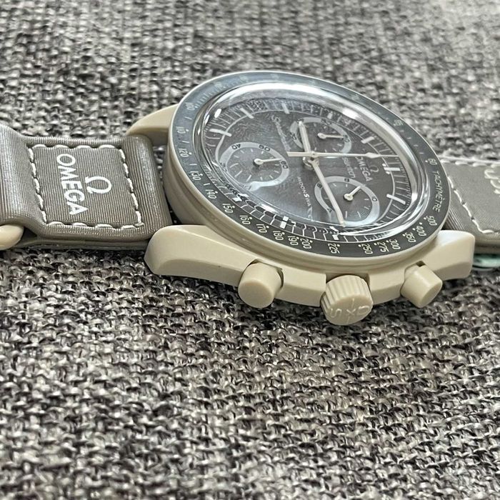 Limitowana Edycja: Omega x Swatch Desert Model SO33T103