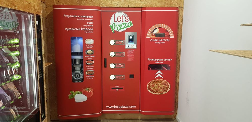 Máquina autónoma para venda de pizzas