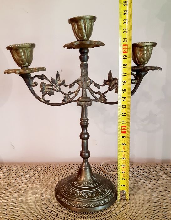 Świecznik mosiężny,  trójramienny, z mosiądzu,  mosiądz vintage prl