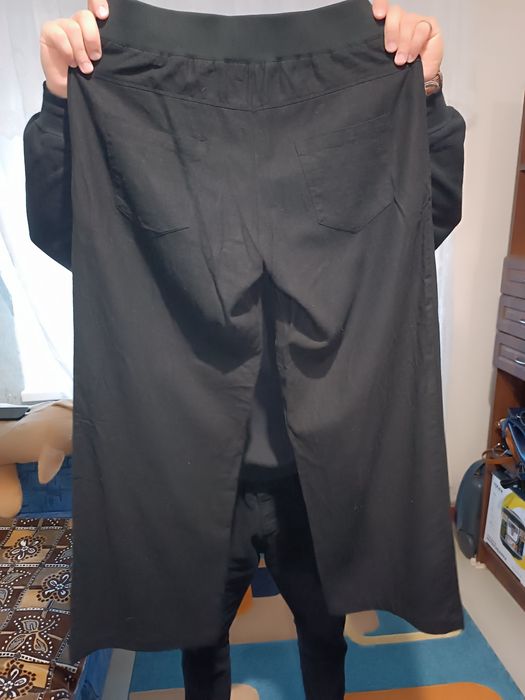 Чорні штани, широкі