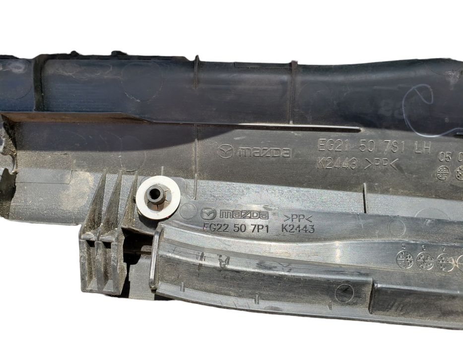 Пластик под лобовое стекло левый  Mazda CX-7 2006-2012 разборка