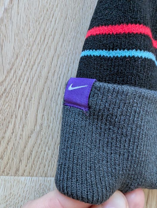 Зимова хайпова оригінальна шапка Nike Jdi Pom Beanie