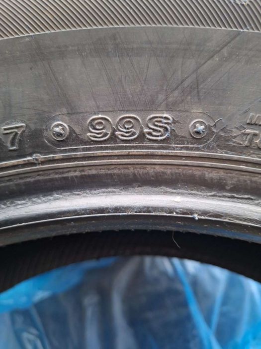 Шини зимові, стан ідеальний 225/60/17