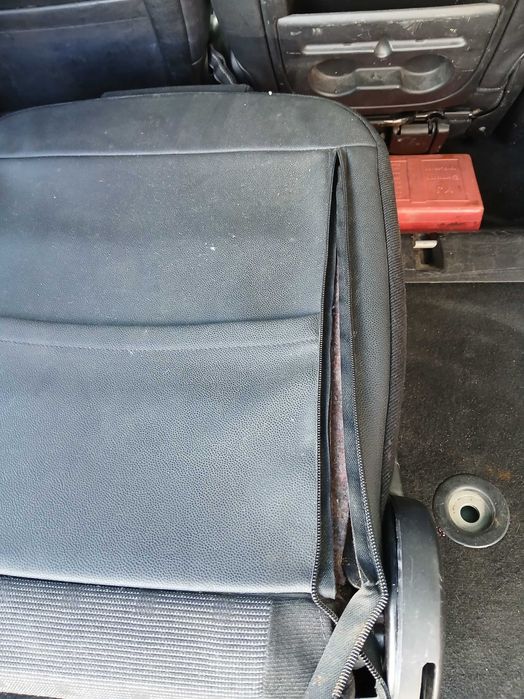 Bancos 6 e 7 peugeot 307sw 2005