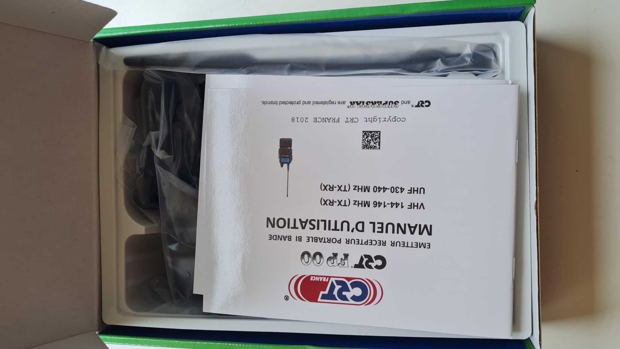 Продам радіостанції CRT FP00. Нові.