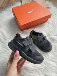 Czarne buty sportowe Nike 22
