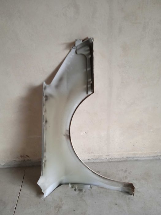 Błotnik lewy Citroen C5 X7 08-15 r KWED