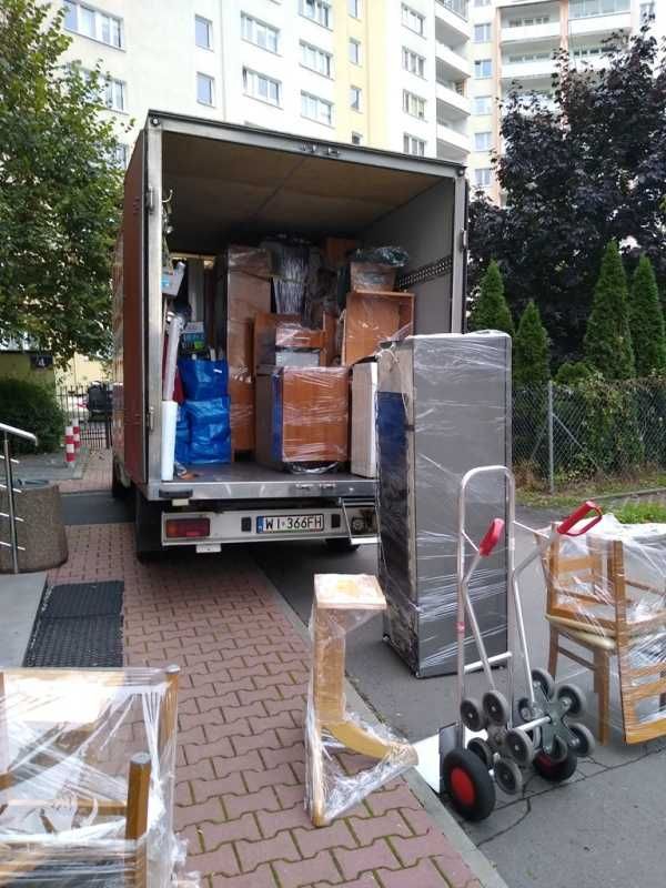 PRZEPROWADZKI TRAGARZE 24h.wnosimy/znosimy gabaryty meble Transport
