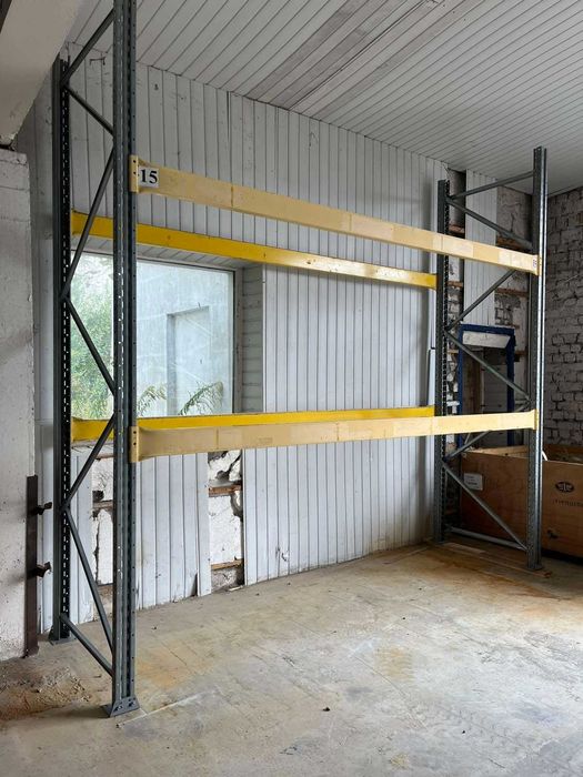 Стелажі палетні бу Київ. Металеві стелажі, стелаж на склад, гараж