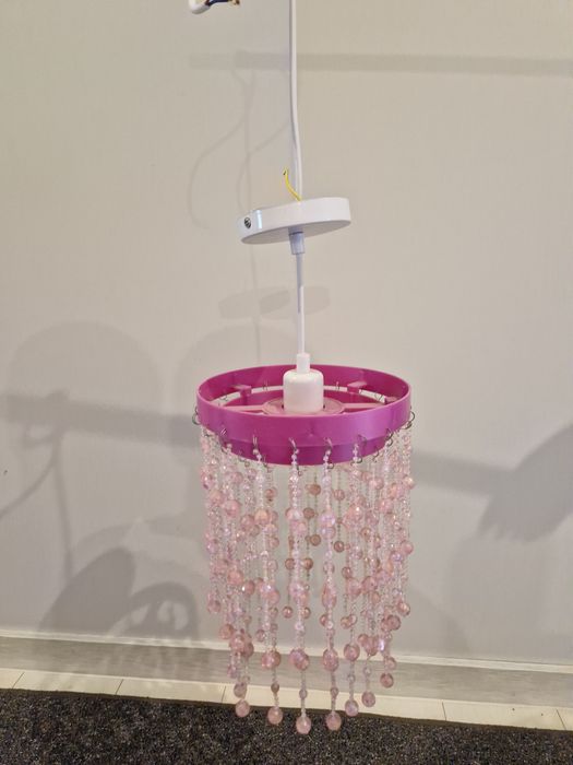 Żyrandol korale kryształ różowe do pokoju dziewczynki.