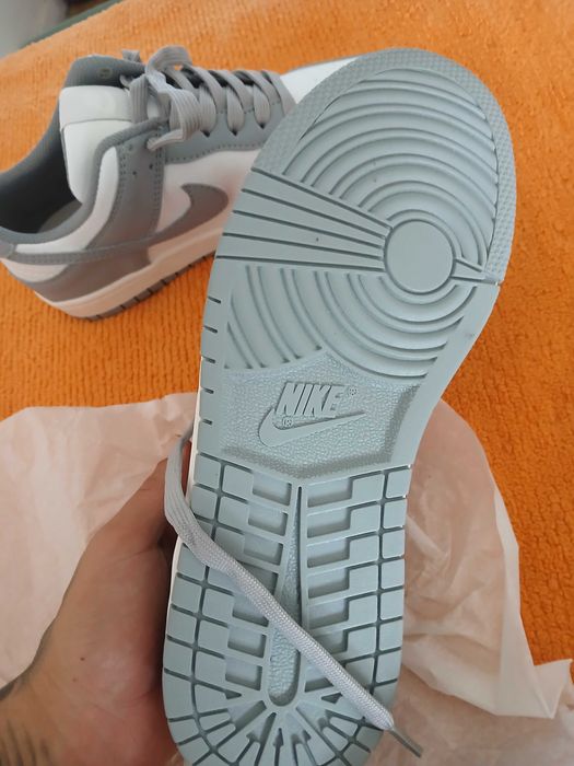 Tenis novos na caixa