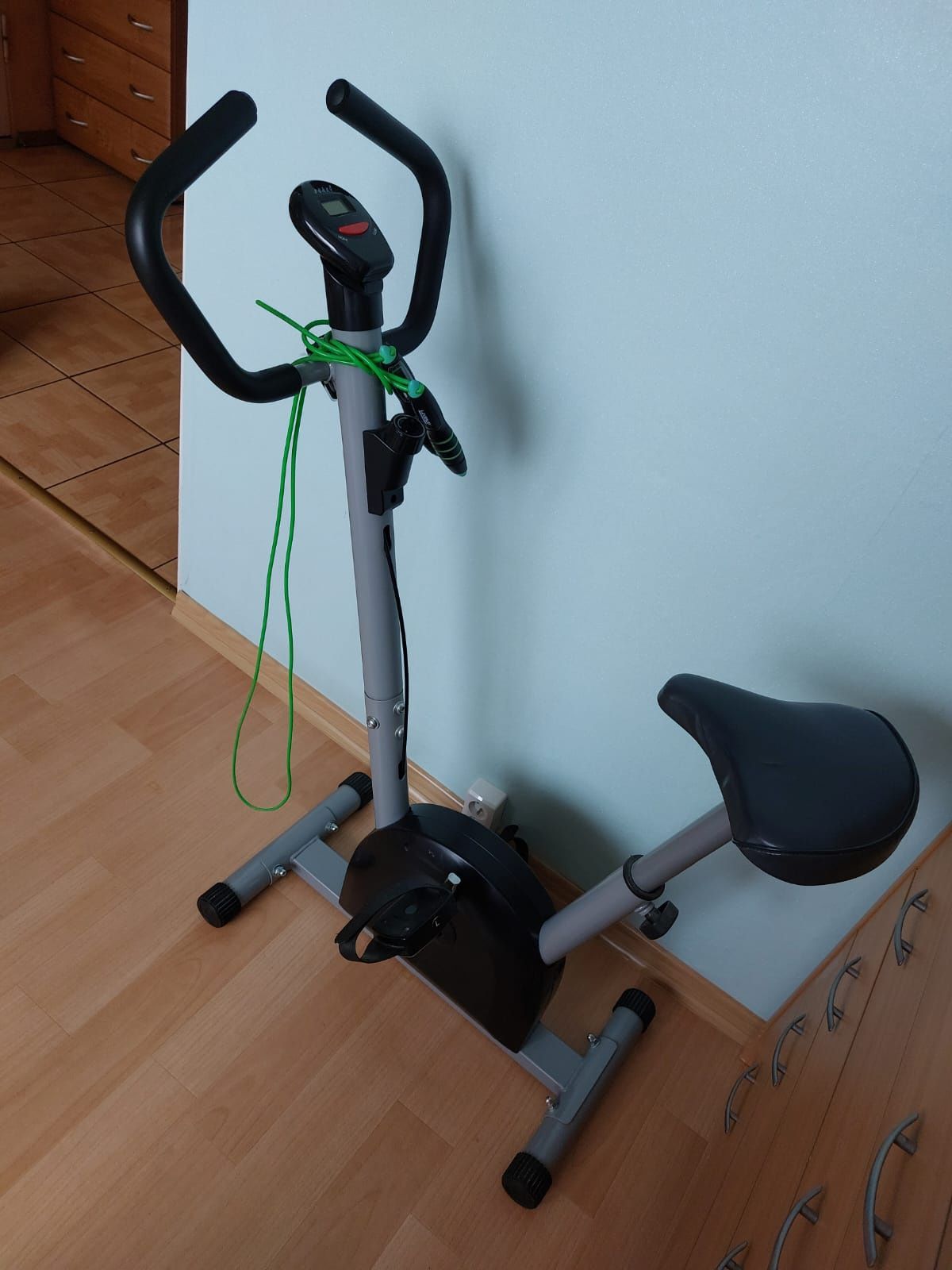 Rower rowerek stacjonarny treningowy do domu mieszkania jazda na rower