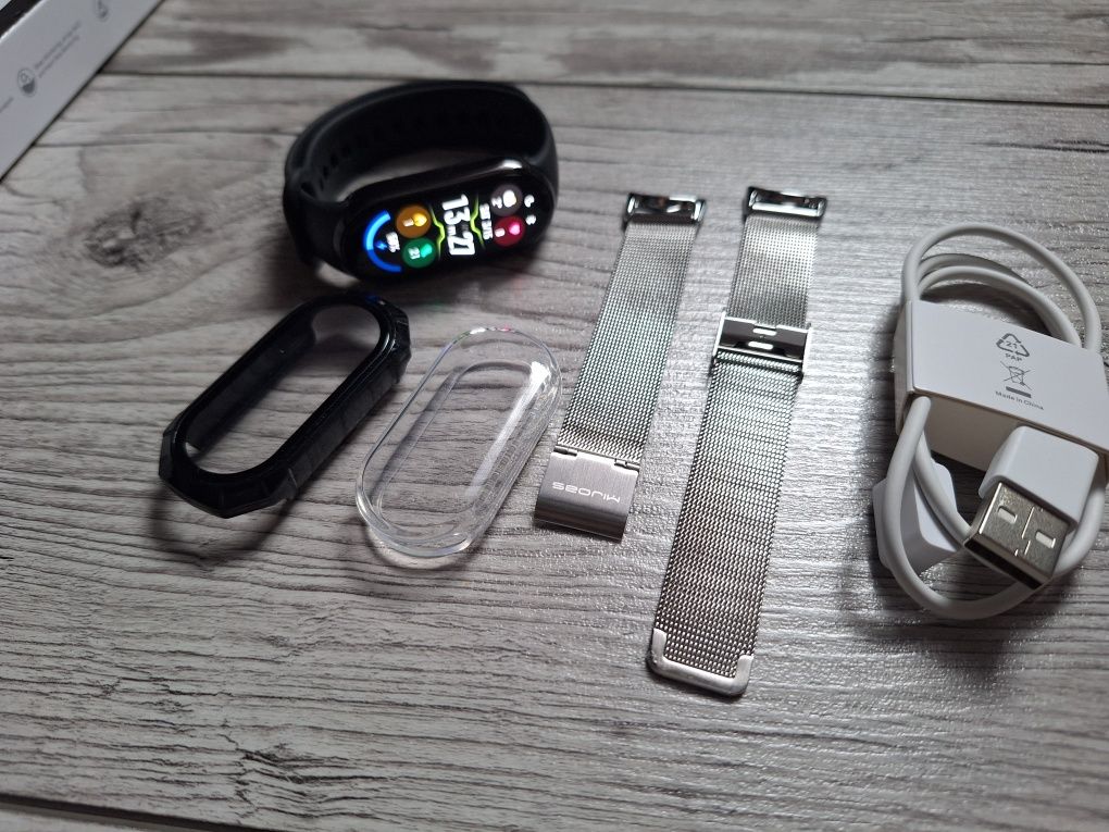 Jak Nowy Smartwatch Xiaomi Mi Band 8 Zestaw Pasek case