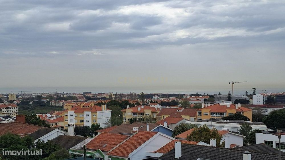 Moradia geminada T3 + 1 com vista de Mar - São Domingos de Rana