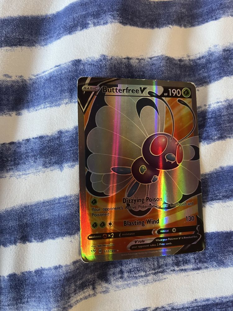 Carta Pokémon Butterfree V
