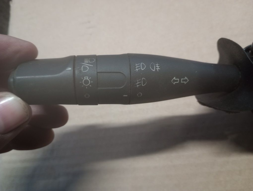 Peugeot 206 manetka przełącznik kierunkowskazów świateł