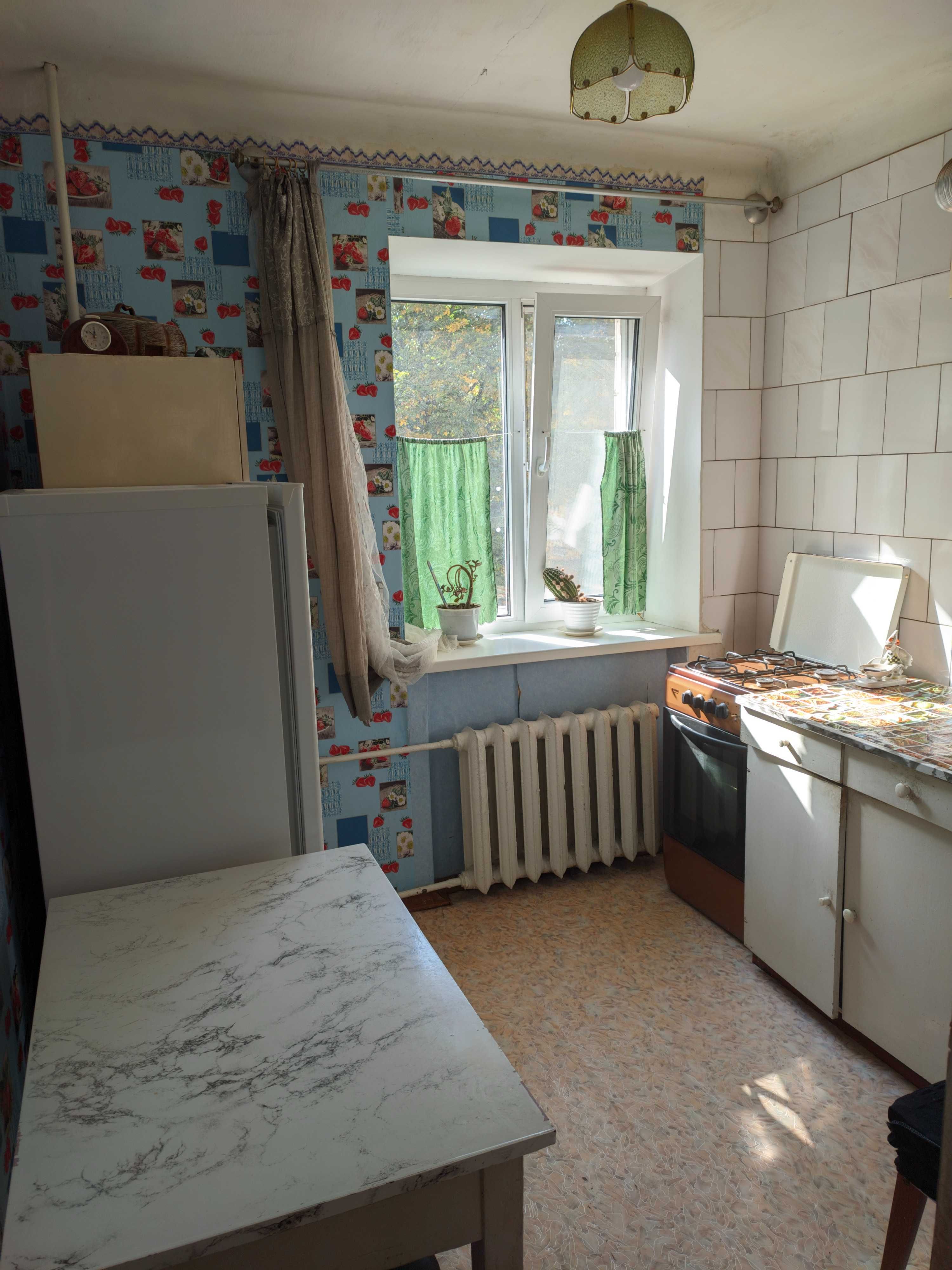 Однокімнатна квартира (31кВ, 2й поверх, вул.Гоголя, 72)