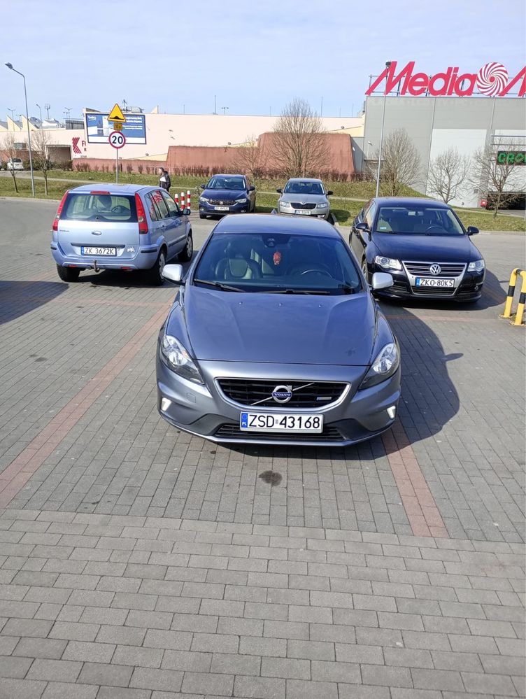 Volvo V40 D4 R Design