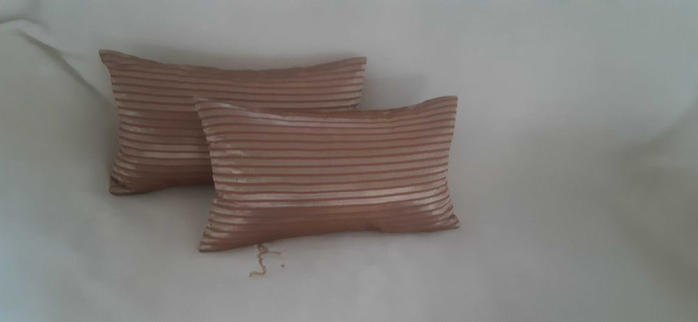 Poduszki dekoracyjne 2 sztuki