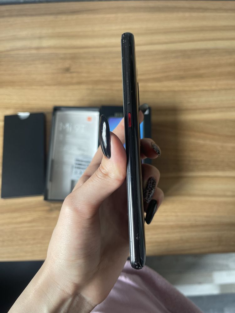 Смартфон Xiaomi Mi 9T 64Gb