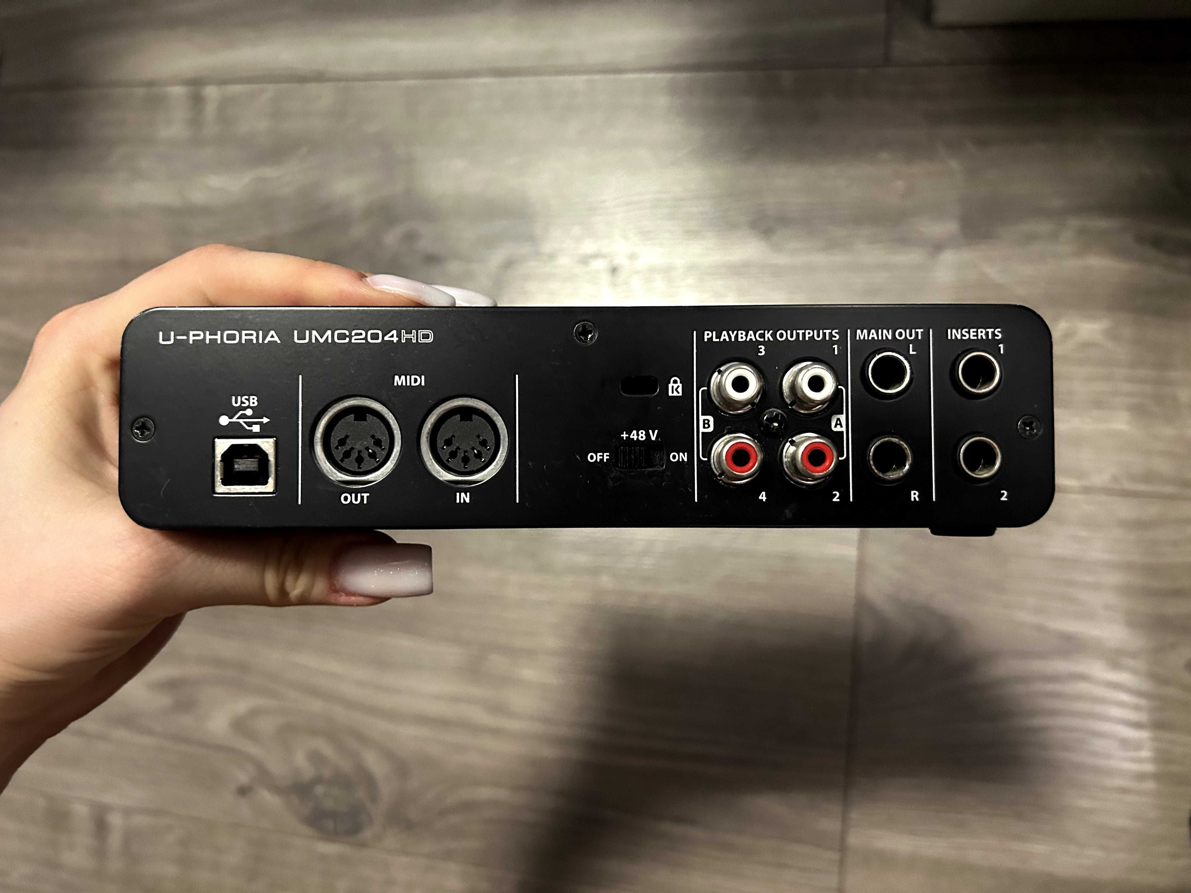 Behringer U-Phoria UMC204HD – interfejs audio USB 2.0