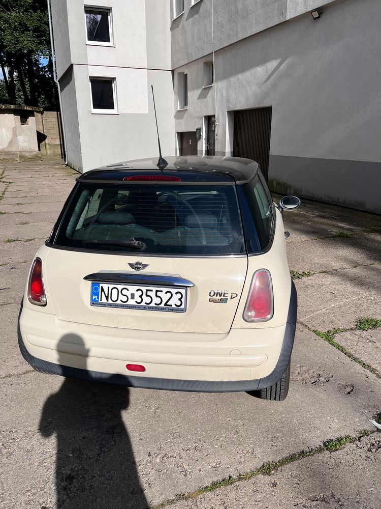 samochód mini one