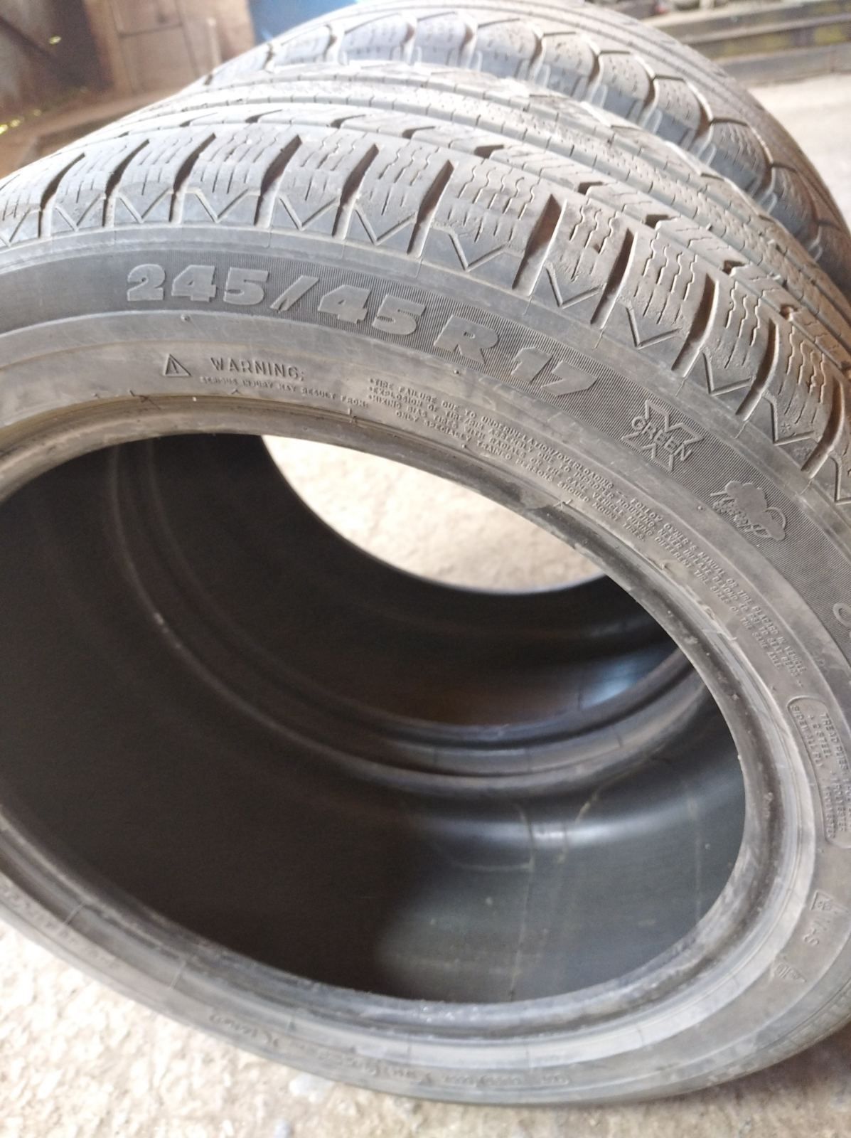 Продам резину Michelin 245/45 R17