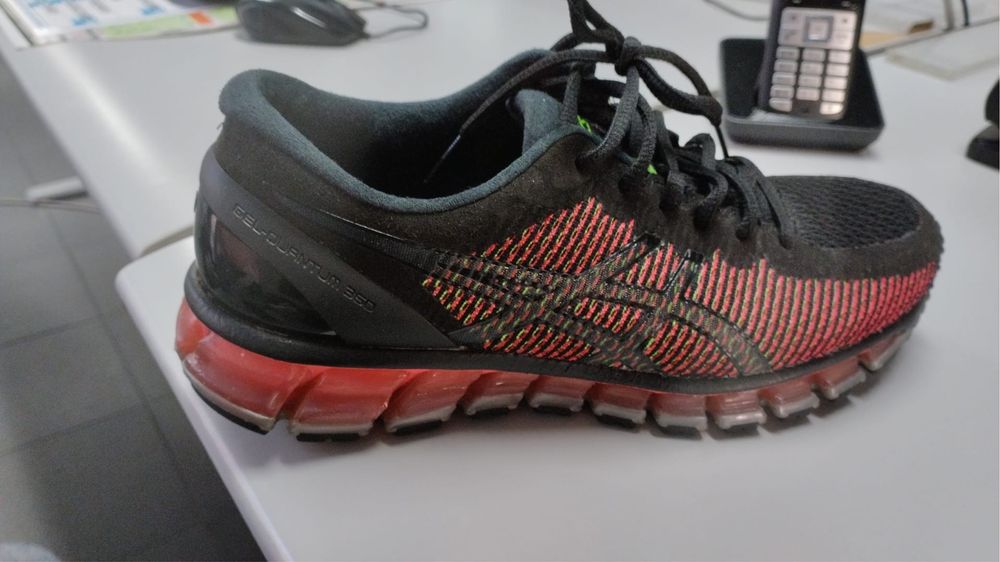 Ténis ASICS NOVOS!! 39