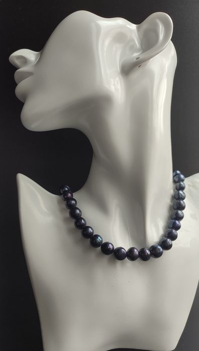 Бусы из жемчуга.