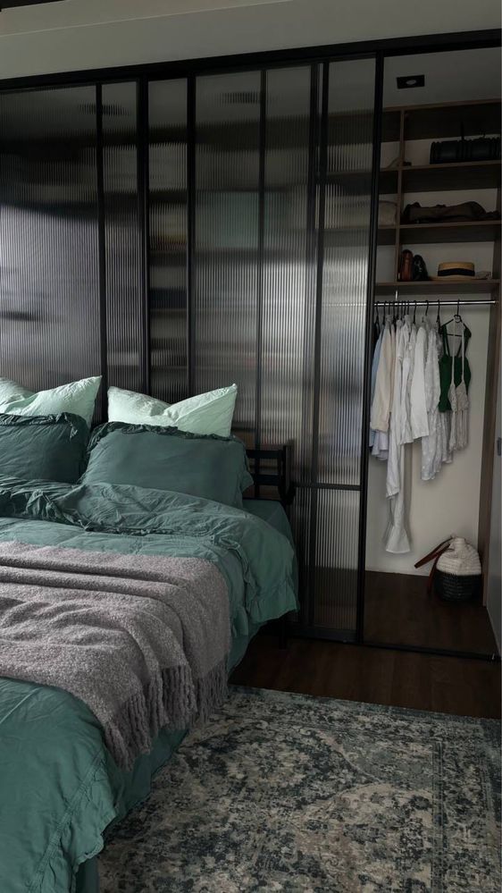 Продаж 3к квартири в ЖК Левада.метро пр-т Гагаріна.Центр.