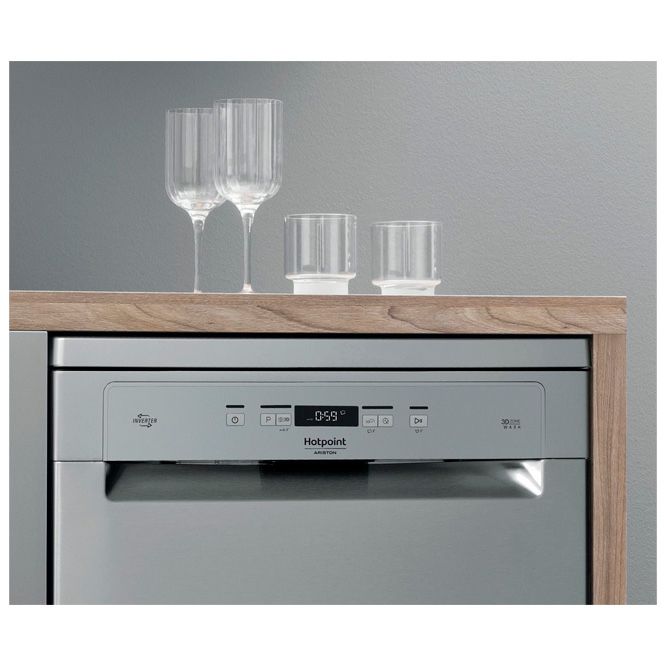 Посудомийна машина Hotpoint-Ariston HFC 3C41 CW