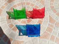 Comedores coloridos para gaiolas