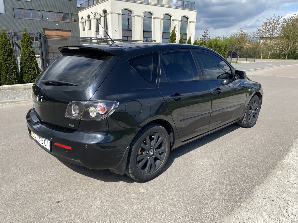 Mazda 3 ( 2008 рік )