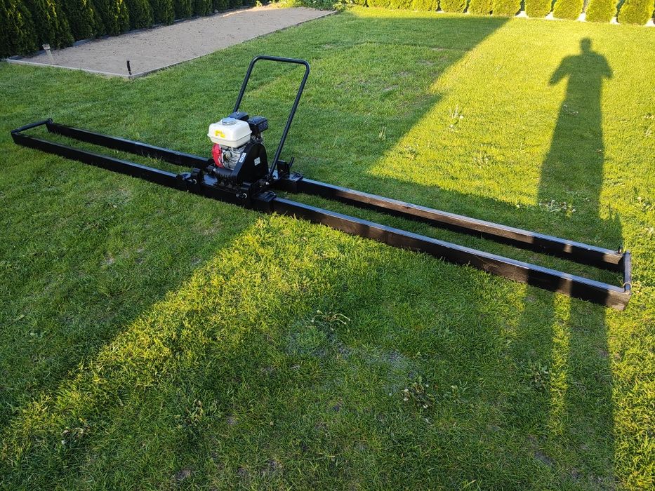 Listwa wibracyjna dwuprofilowa do  betonu ENAR HONDA 3m - 4,5 m