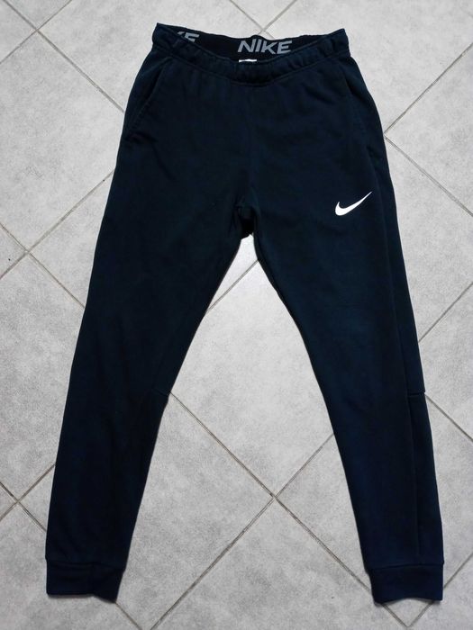 Spodnie dresowe męskie Nike Dri-Fit Taper - M