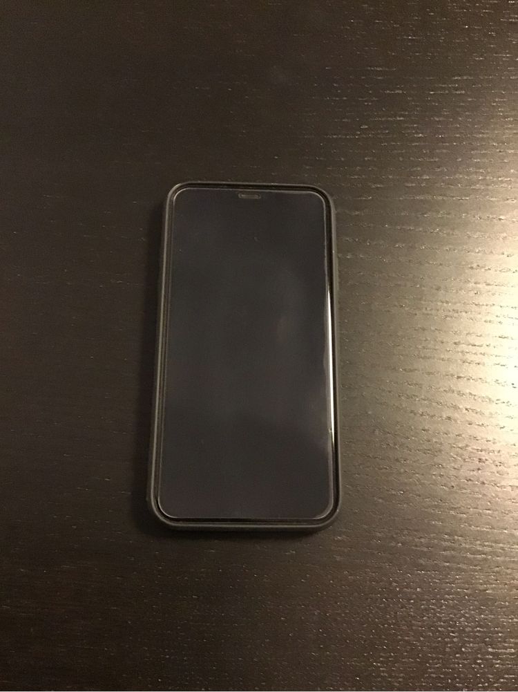 Iphone 11  preto (64gb)