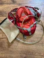 OPORTUNIDADE - Mochila Nathan com reservatório hidratação