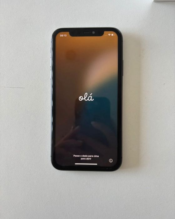 iPhone 11 preto 64GB
