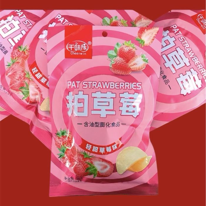 Снеки зі смаком полуниці