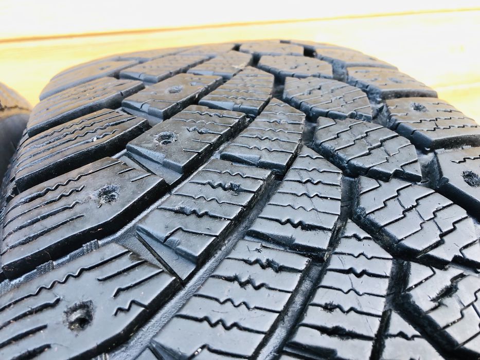 Koła zimowe  felgi 17 cali vw Amarok 5x120 opony 235/65/17