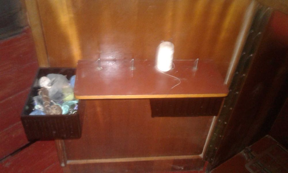 Продам швейную машину lada производства Чехословакия