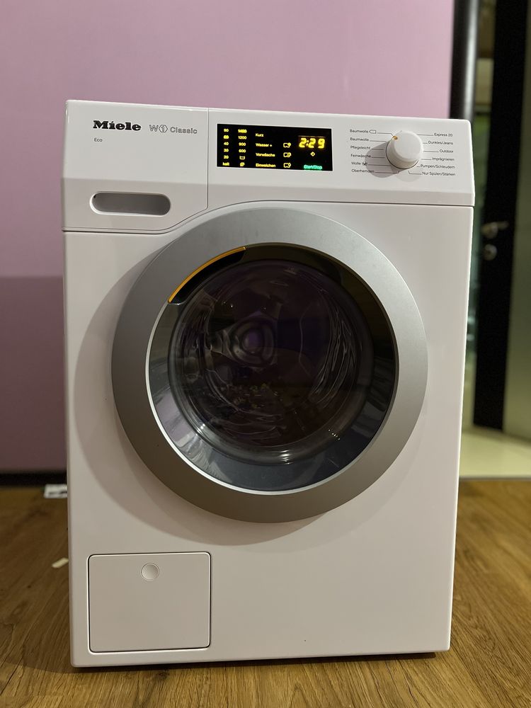 Стиральная машинка Miele W1 Classik