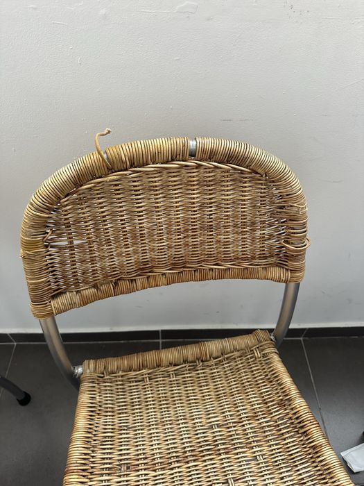 Conjunto mesas e cadeiras