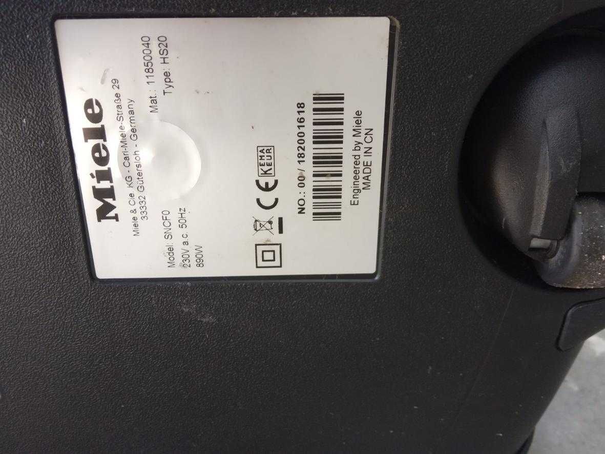 Пилосос Miele SNCF0 Boost CX1 Parquet